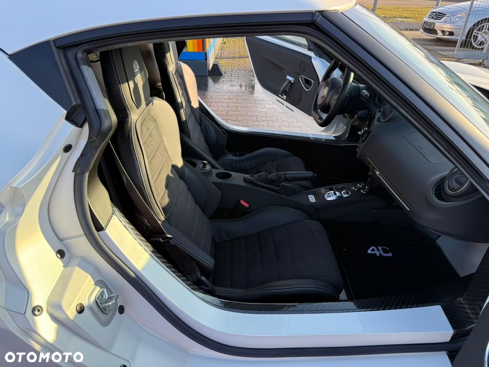 Alfa Romeo 4C 1.8 TBi - 36