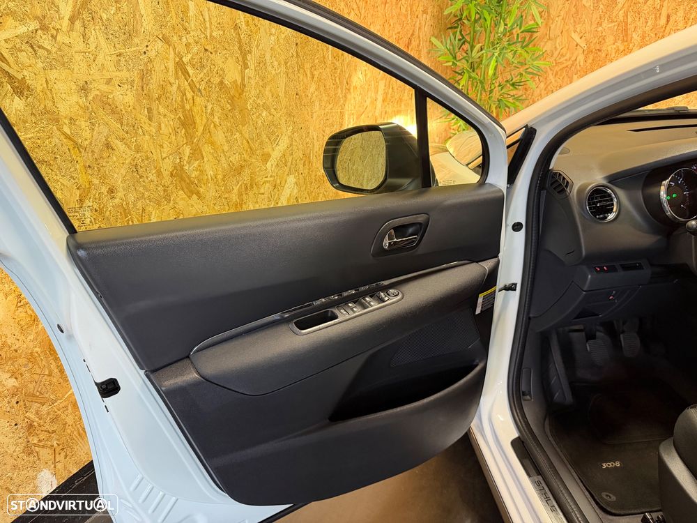 Peugeot 3008 1.6 HDi Style - 5