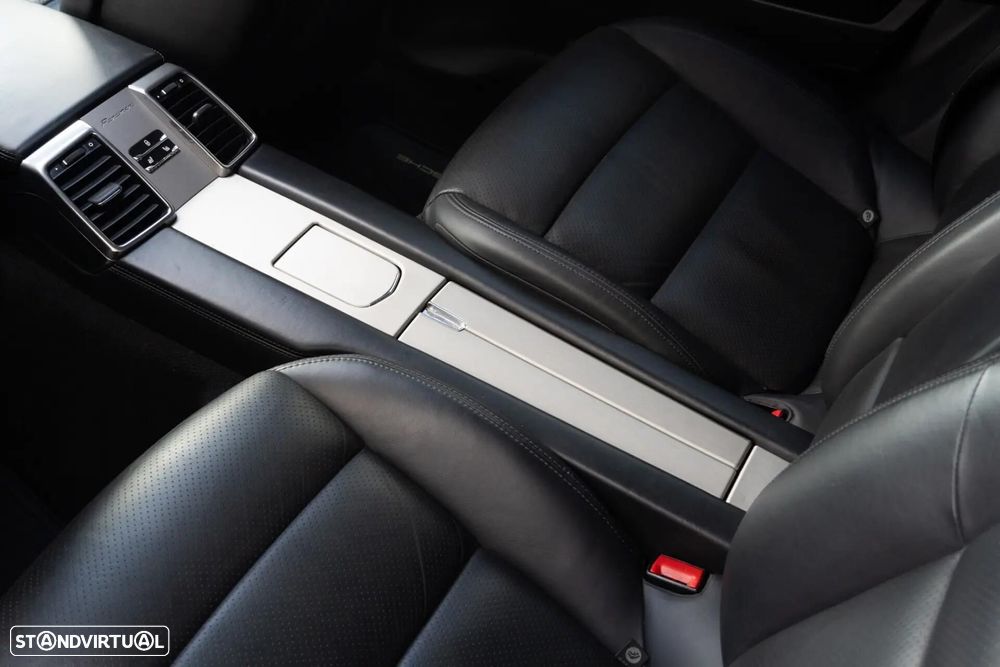 Porsche Panamera S E-Hybrid - 35