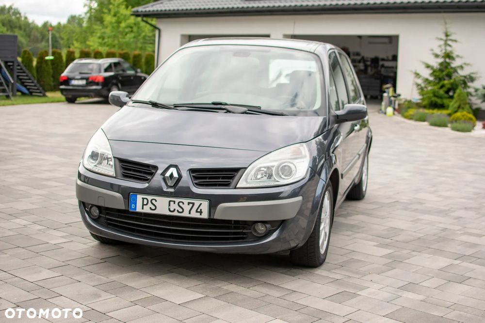 Renault Scenic - 24
