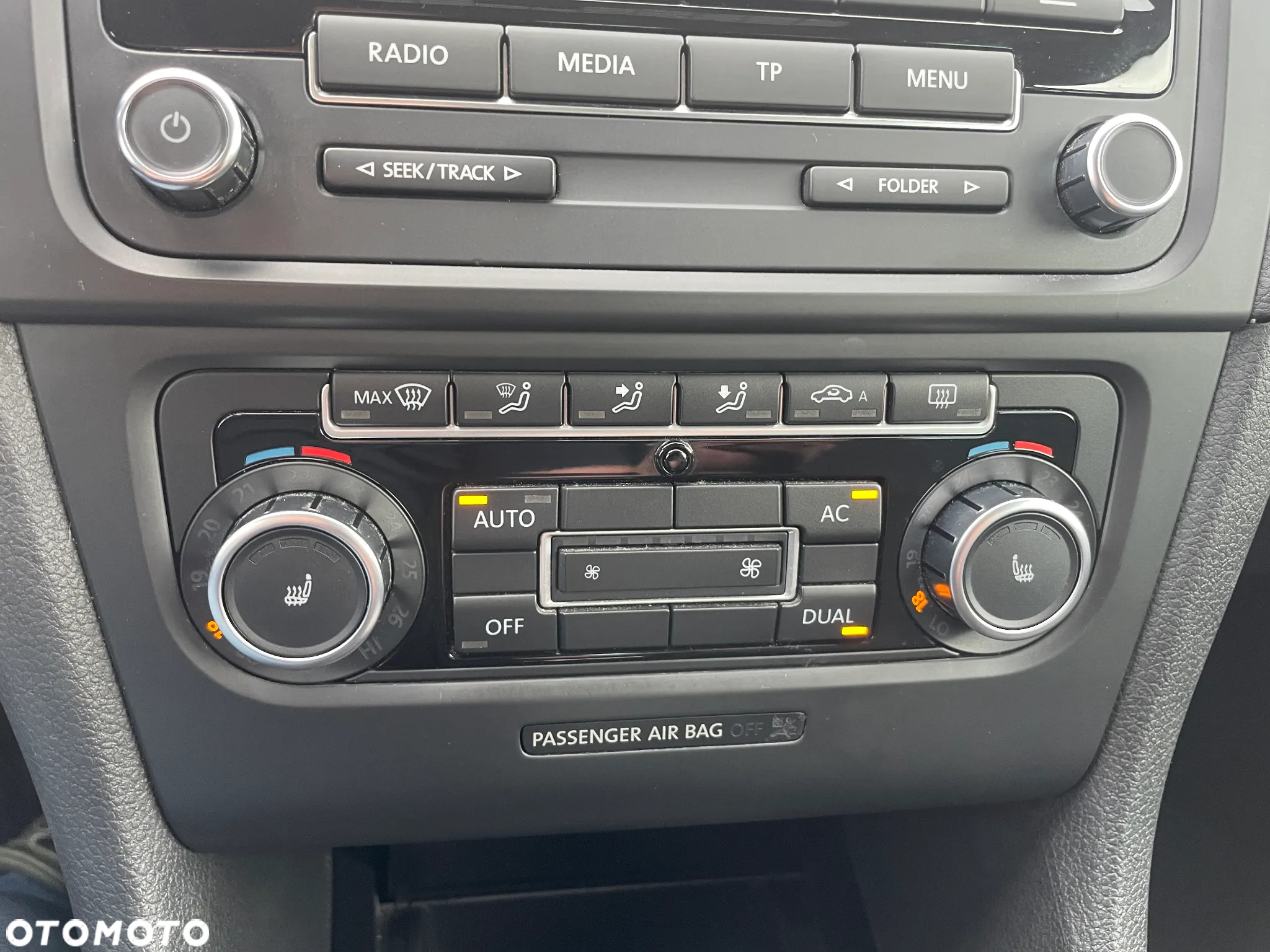 Volkswagen Golf 2.0 TDI DPF 4Motion Highline - 20
