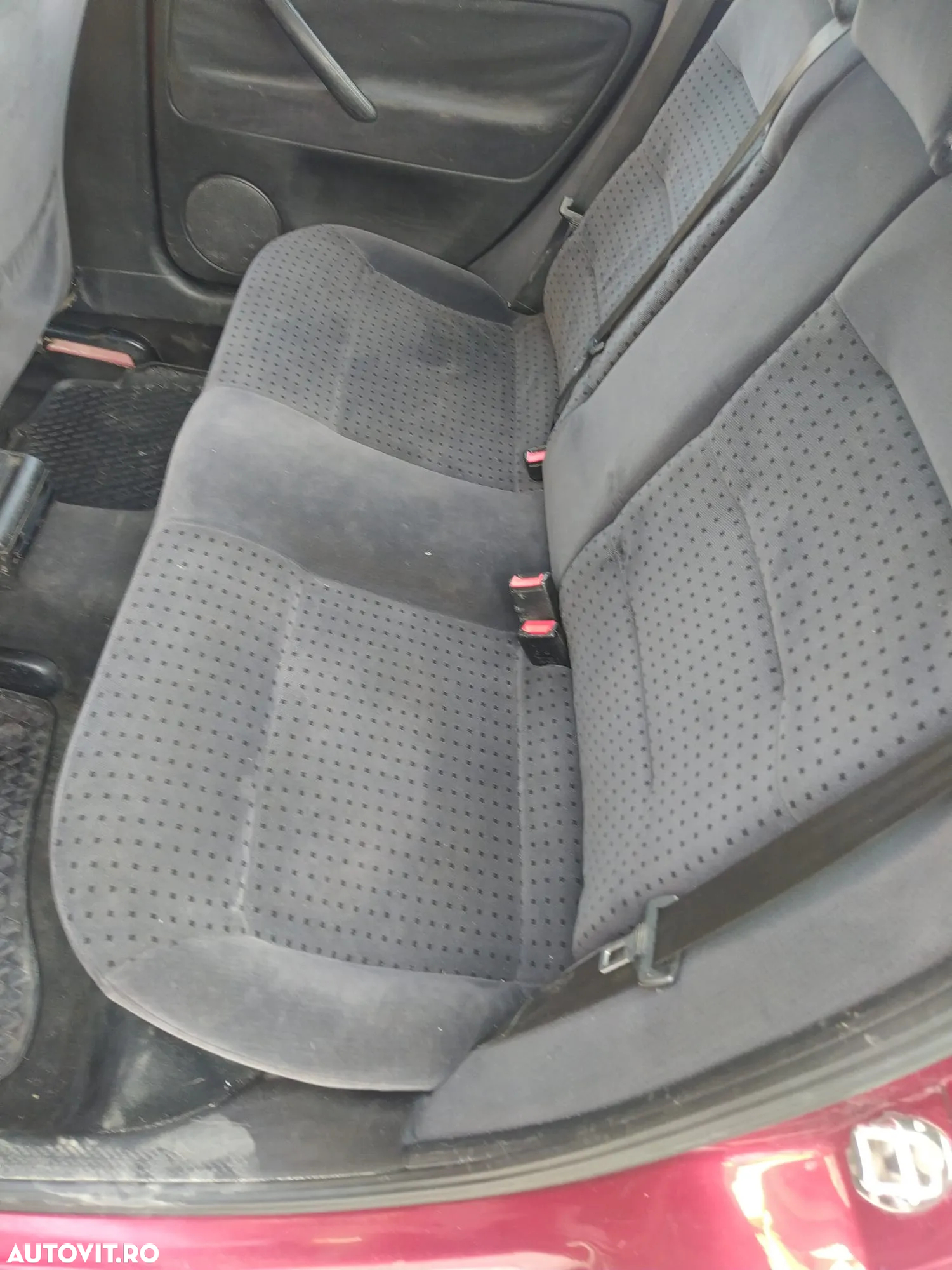 Volkswagen Passat 1.6 Comfortline - 4