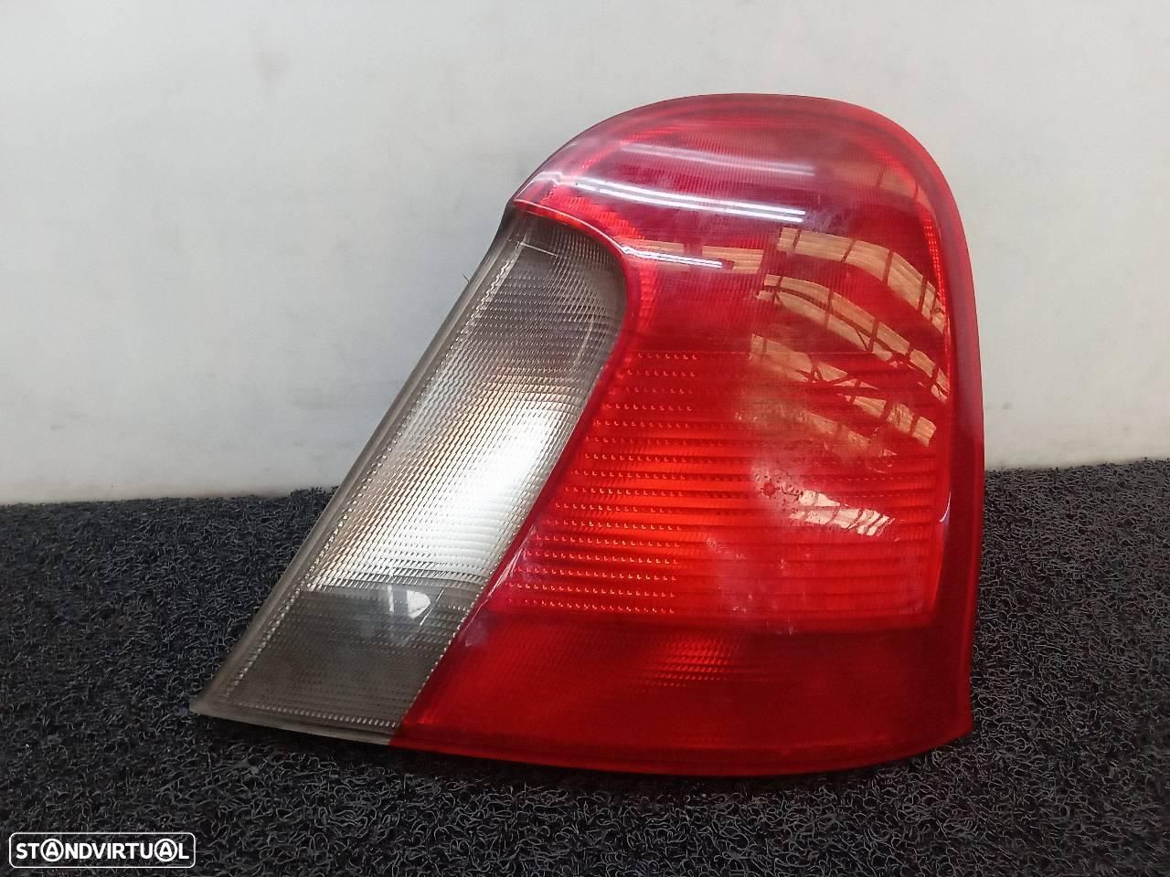 FAROLIM TRASEIRO DIREITO MG ROVER ROVER 75 JRJ - 1