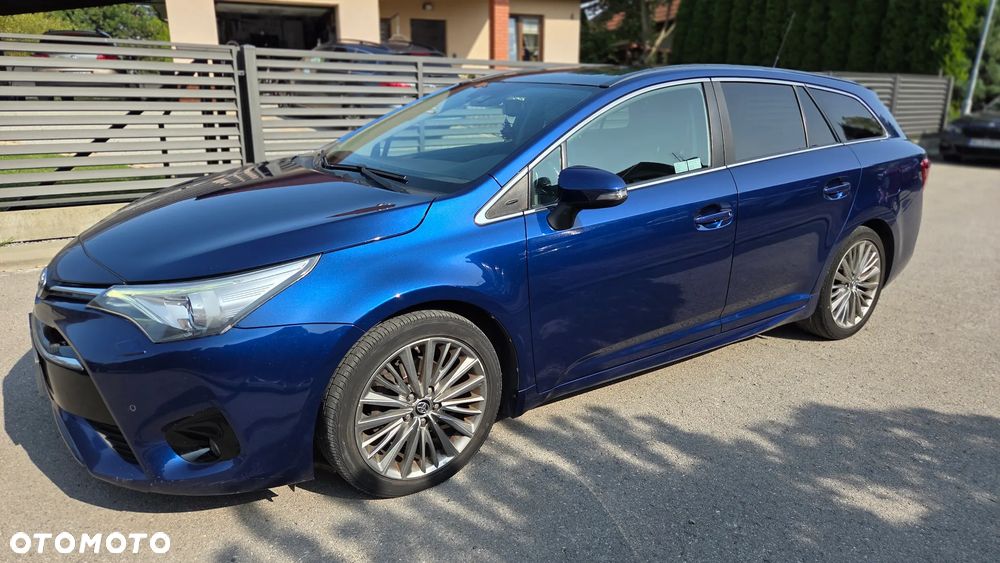 Toyota Avensis 2.0 Selection MS - 8