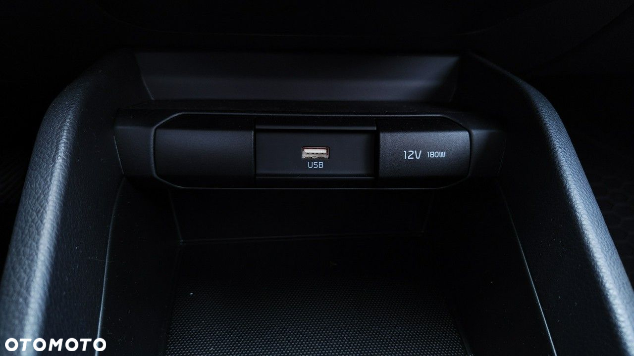 Kia Stonic - 23