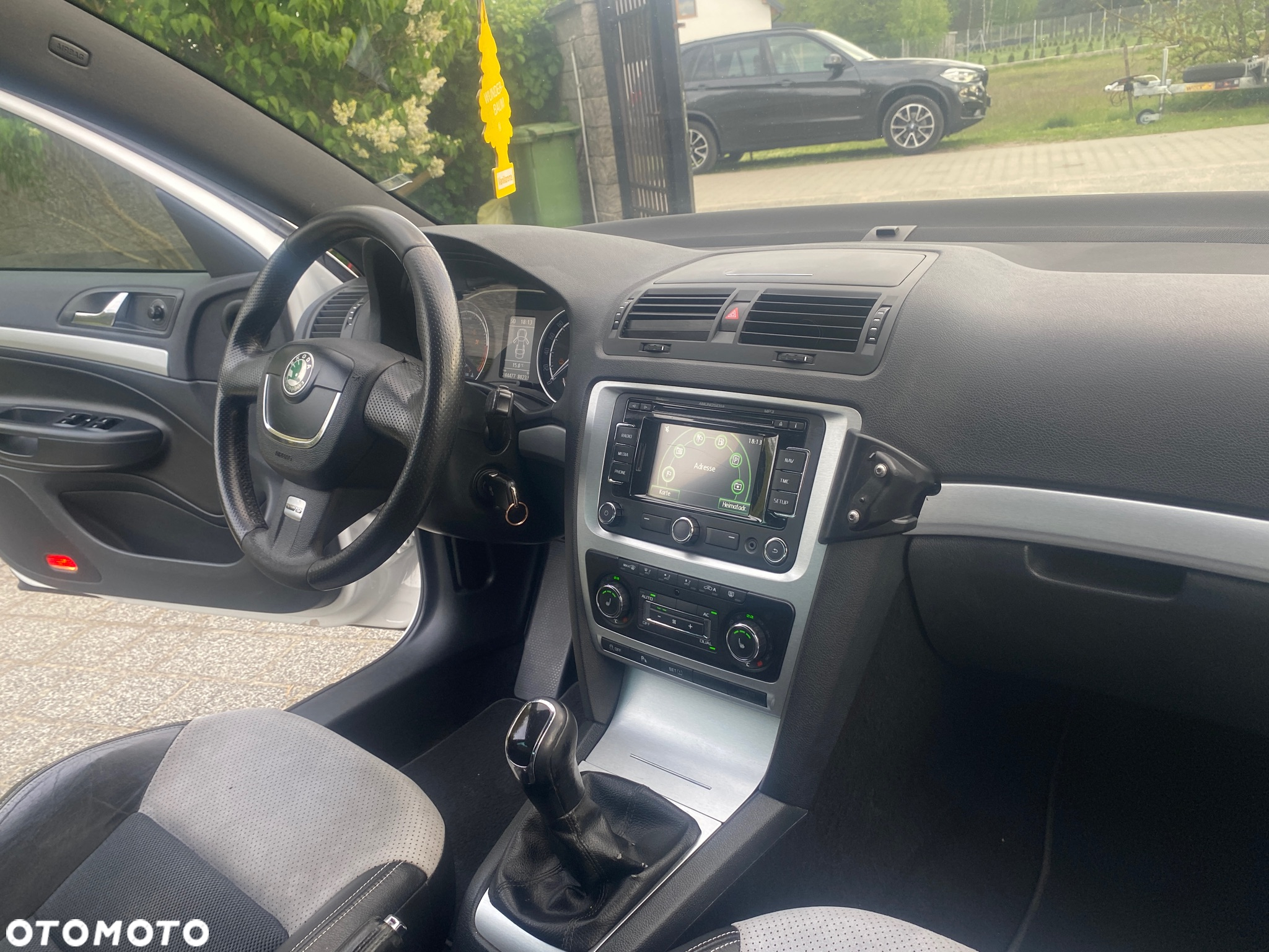 Skoda Octavia Combi 2.0 TDI DPF RS - 20