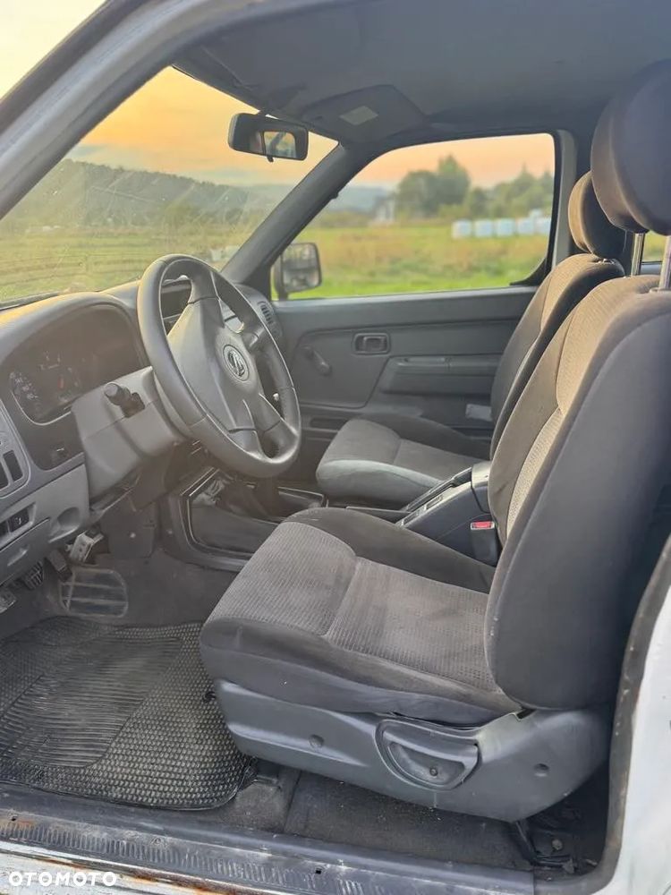 Nissan NP300 Pickup 2.5d SC Base - 6