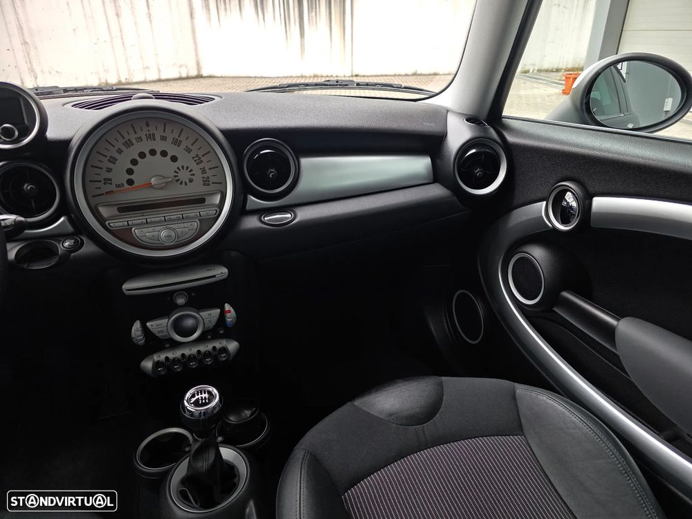 MINI Clubman Cooper - 36