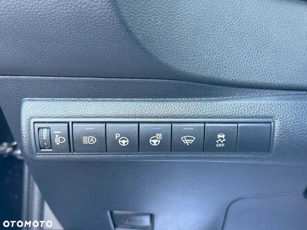 Toyota Corolla 2.0 Hybrid Executive - 17