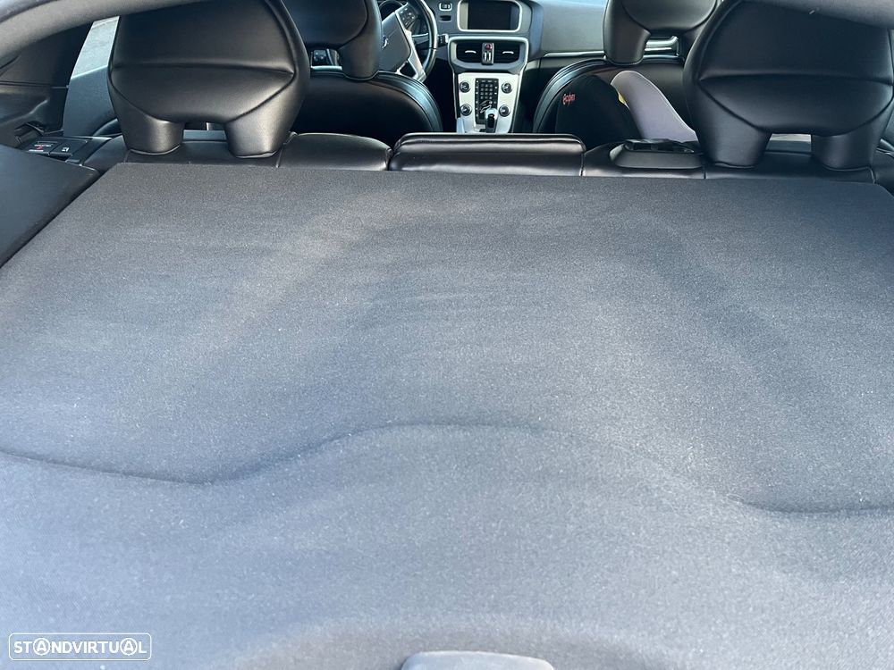 Volvo V40 2.0 D2 VOR - 19