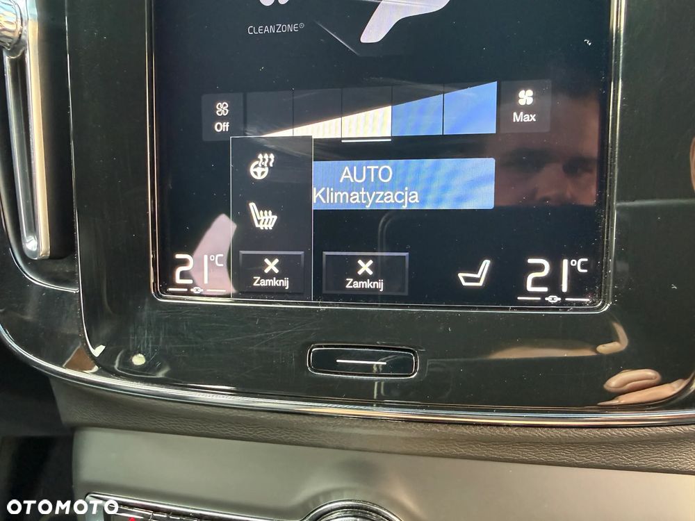Volvo XC 40 B4 B AWD R-Design - 31