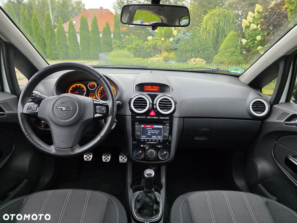 Opel Corsa 1.4 16V Color Edition - 4