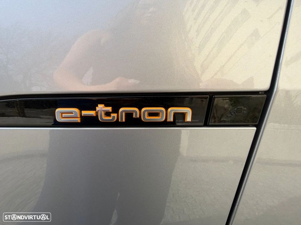 Audi e-tron 55 quattro - 8