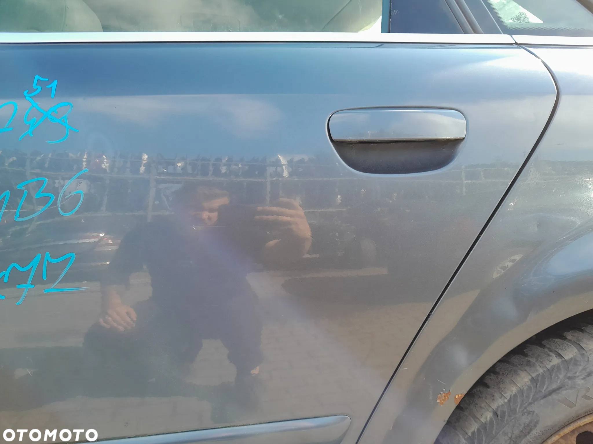 AUDI A4 B6 DRZWI LEWE TYLNE LEWY TYŁ KOLOR: LX7Z - 3