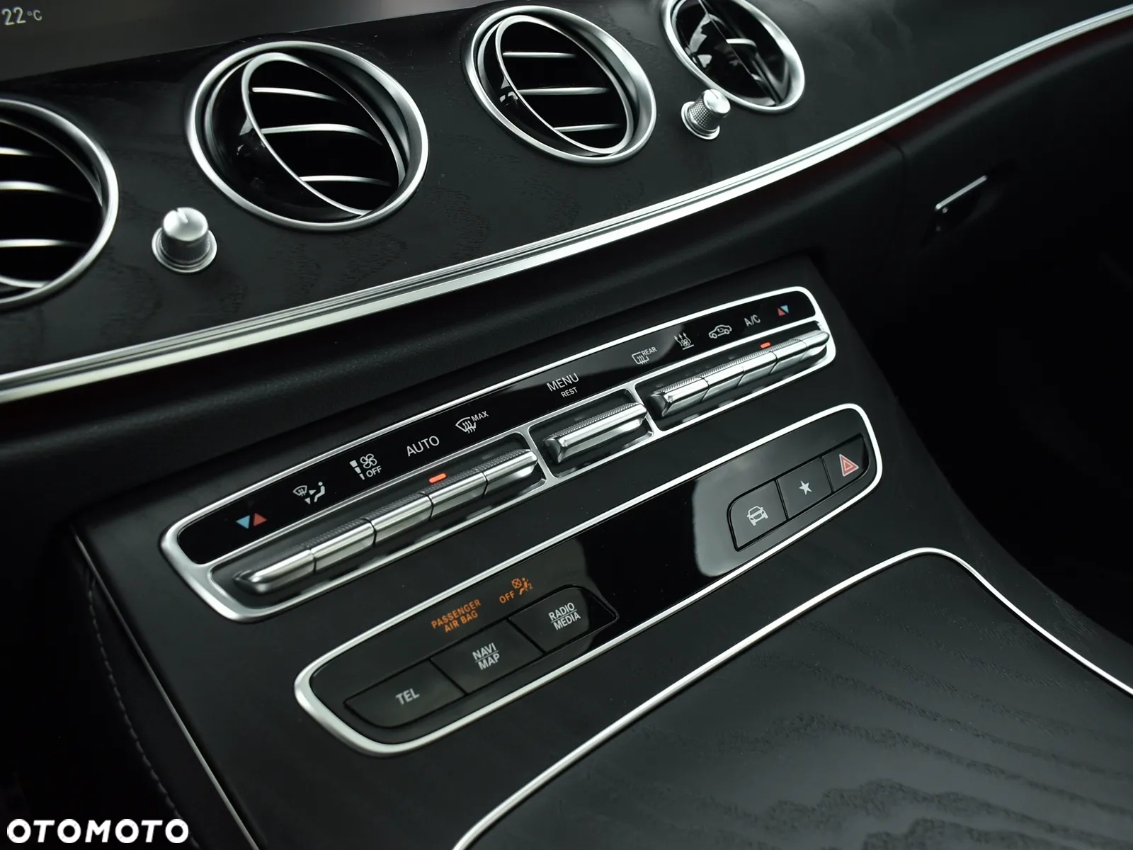 Mercedes-Benz Klasa E - 22