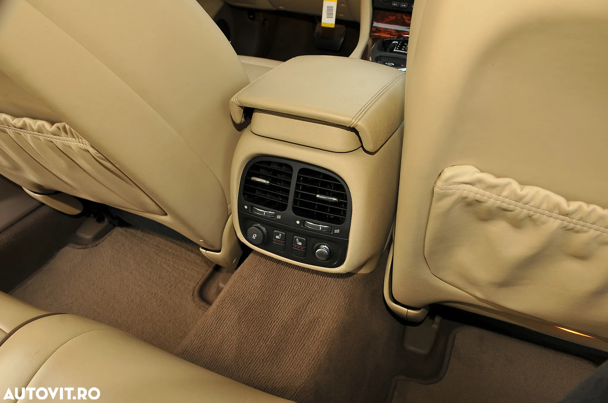 Jaguar XJ XJ6 2.7 Twin Turbo Diesel (LWB) Sovereign Last Edition - 9