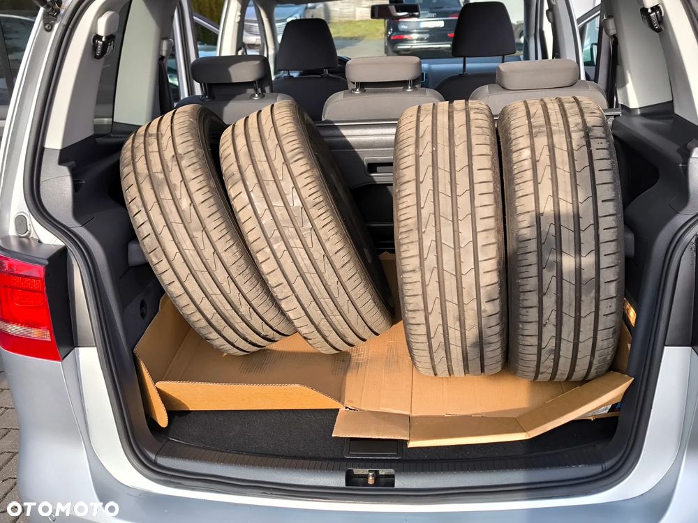 Volkswagen Touran 1.4 TSI Comfortline - 28