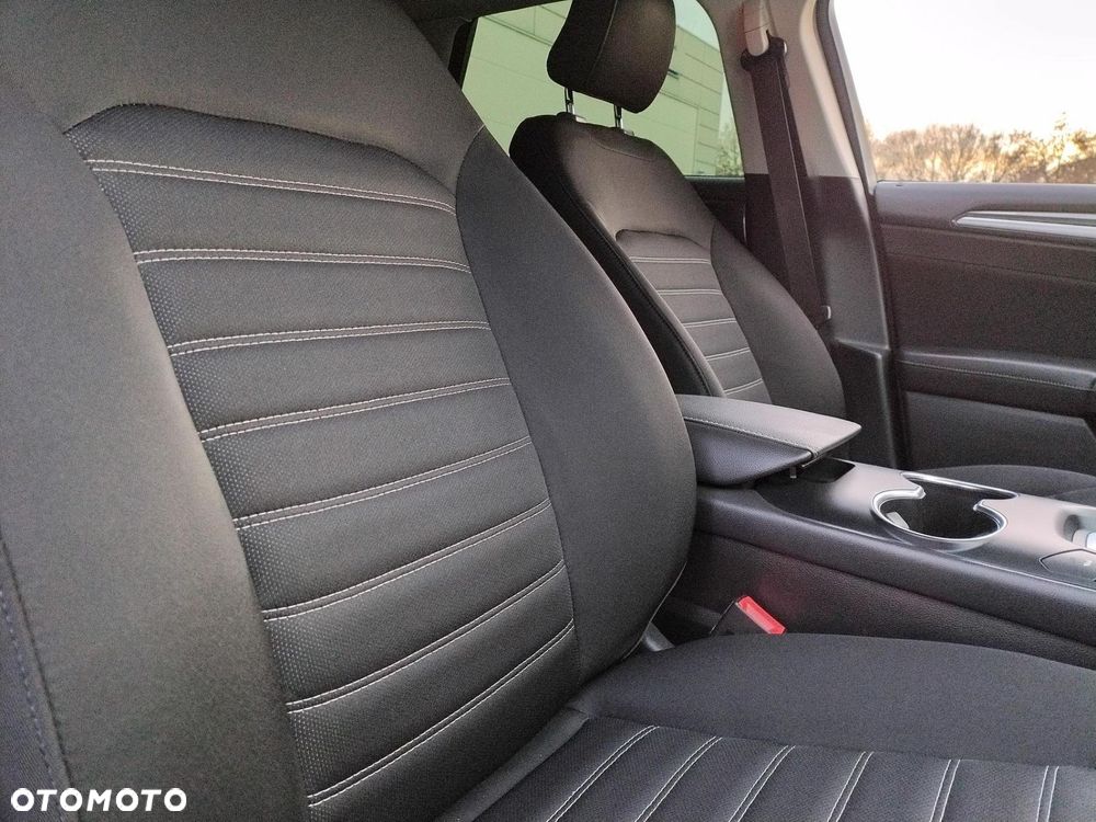 Ford Mondeo 2.0 Hybrid Trend - 21