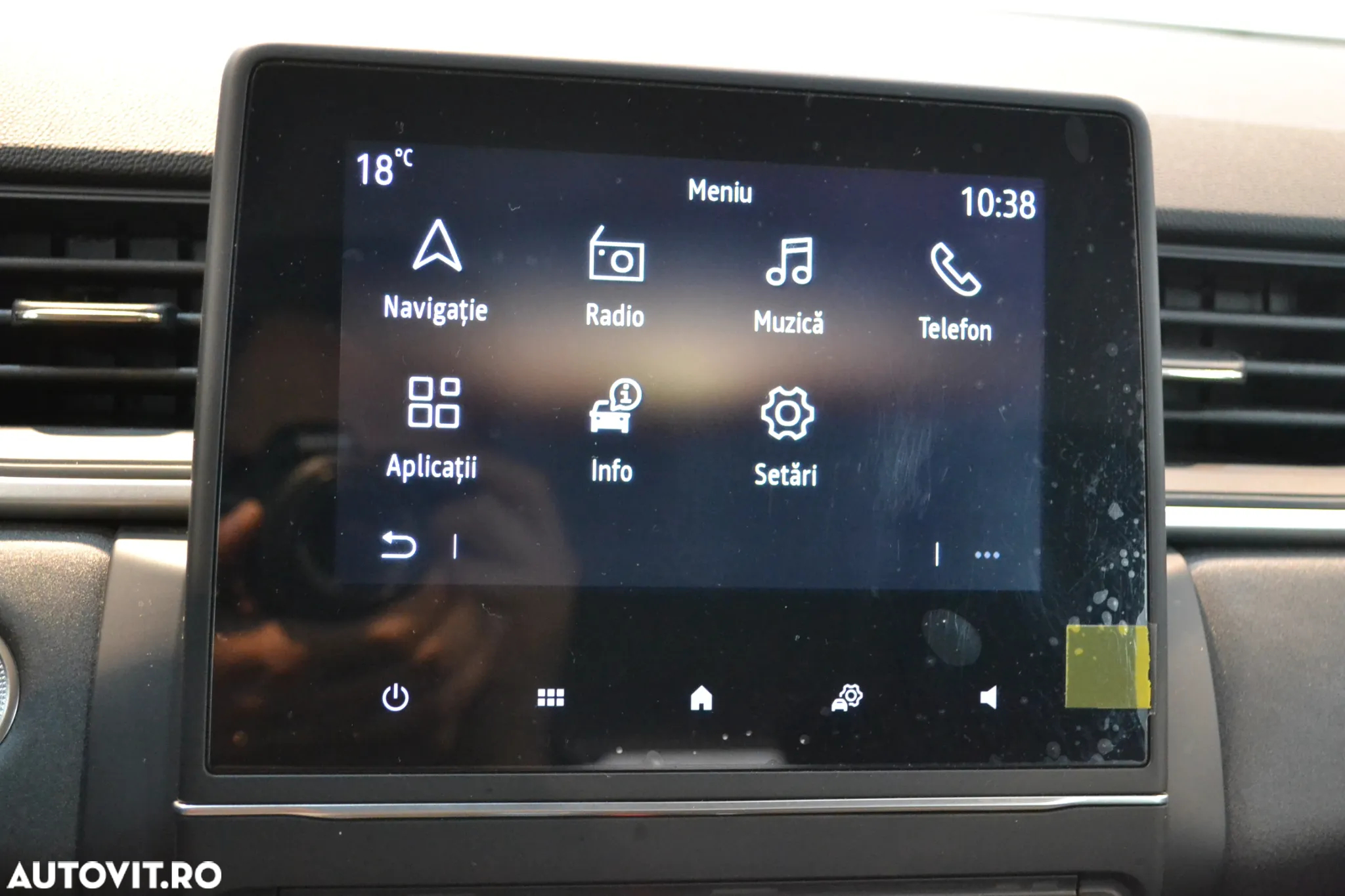 Renault Captur E-Tech PHEV 160 Equilibre - 11
