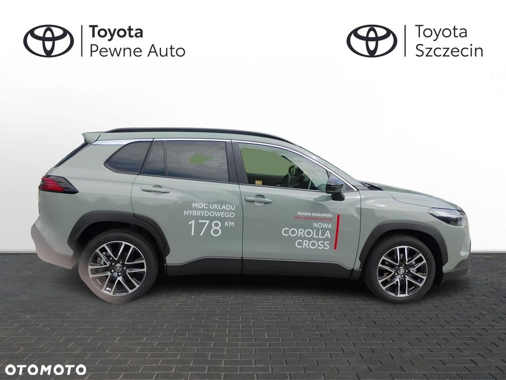 Toyota Corolla Cross - 12