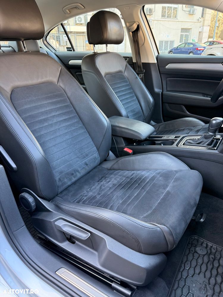 Volkswagen Passat 2.0 TDI DSG 4Motion Highline - 12