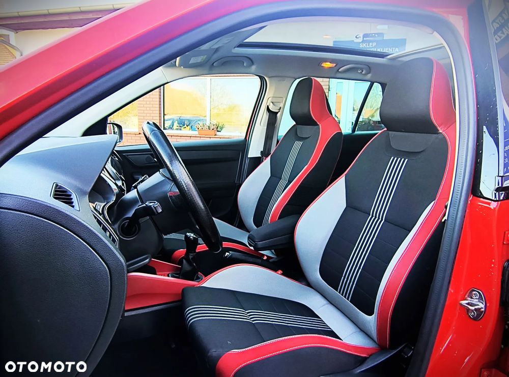 Skoda Fabia 1.2 TSI Monte Carlo - 5