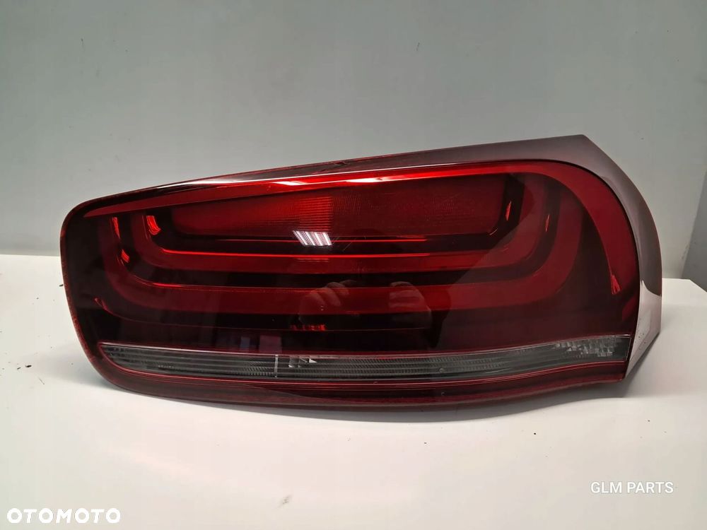 citroen c4 picasso ii lift - krótki prawa lampa tylna w klapę bagażnika - 2