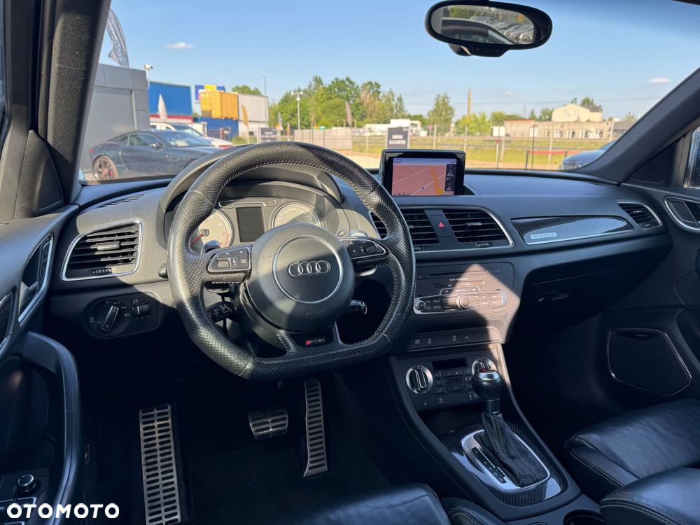 Audi RS Q3 2.5 TFSI quattro S tronic - 12