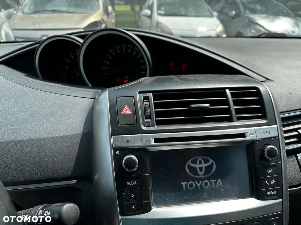 Toyota Verso - 7