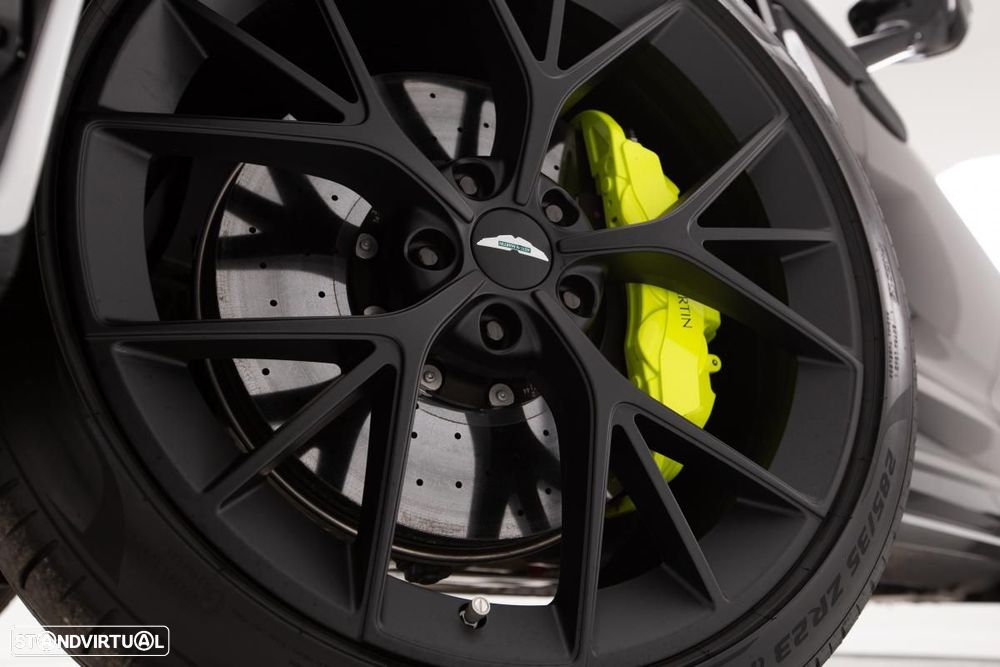 Aston Martin DBX 707 - 35