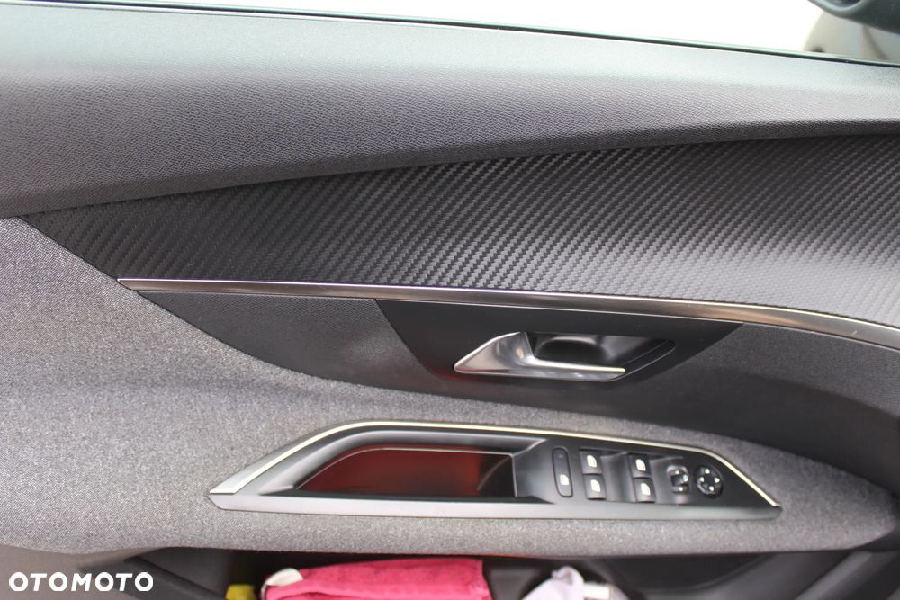 Peugeot 3008 BlueHDi 120 Stop & Start EAT6 Allure - 8