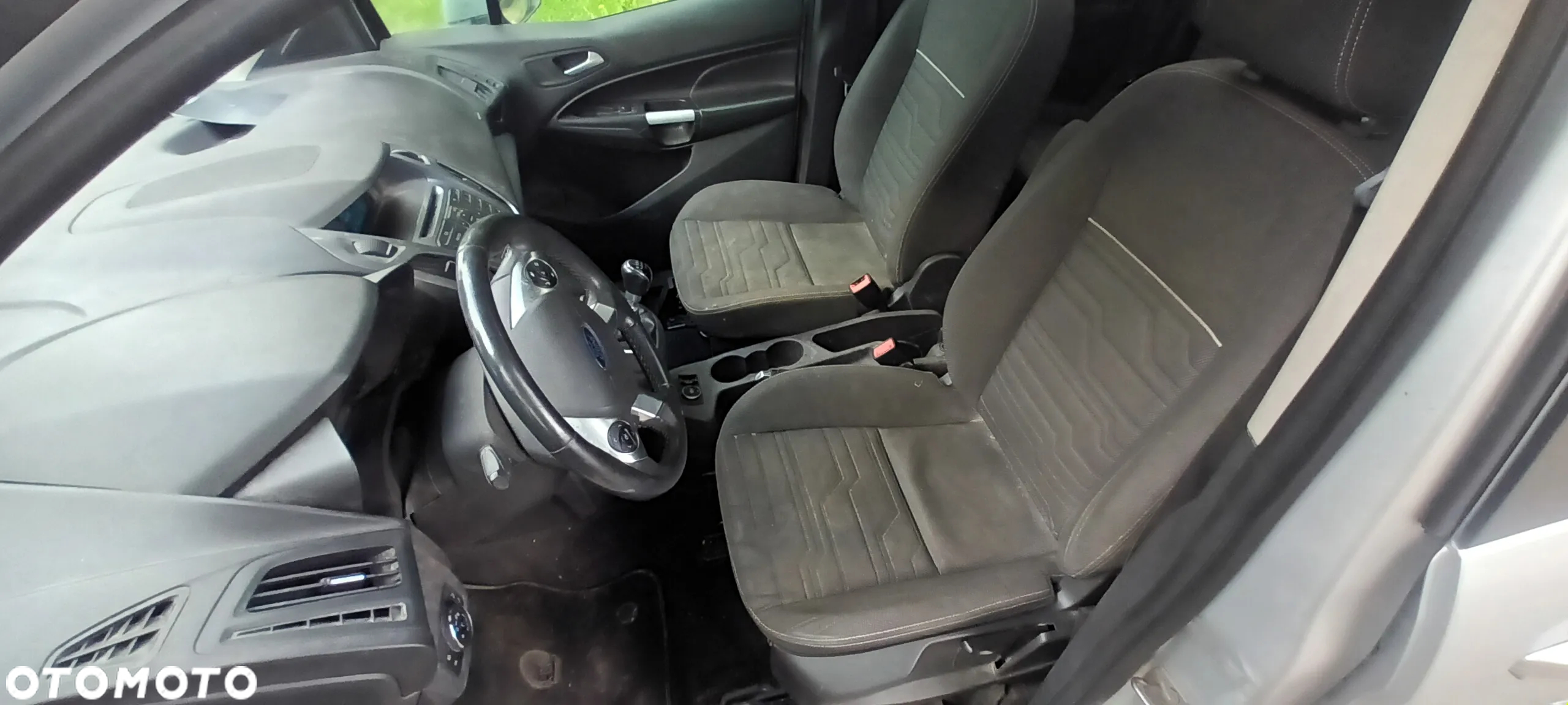 Ford Tourneo Connect Grand - 20