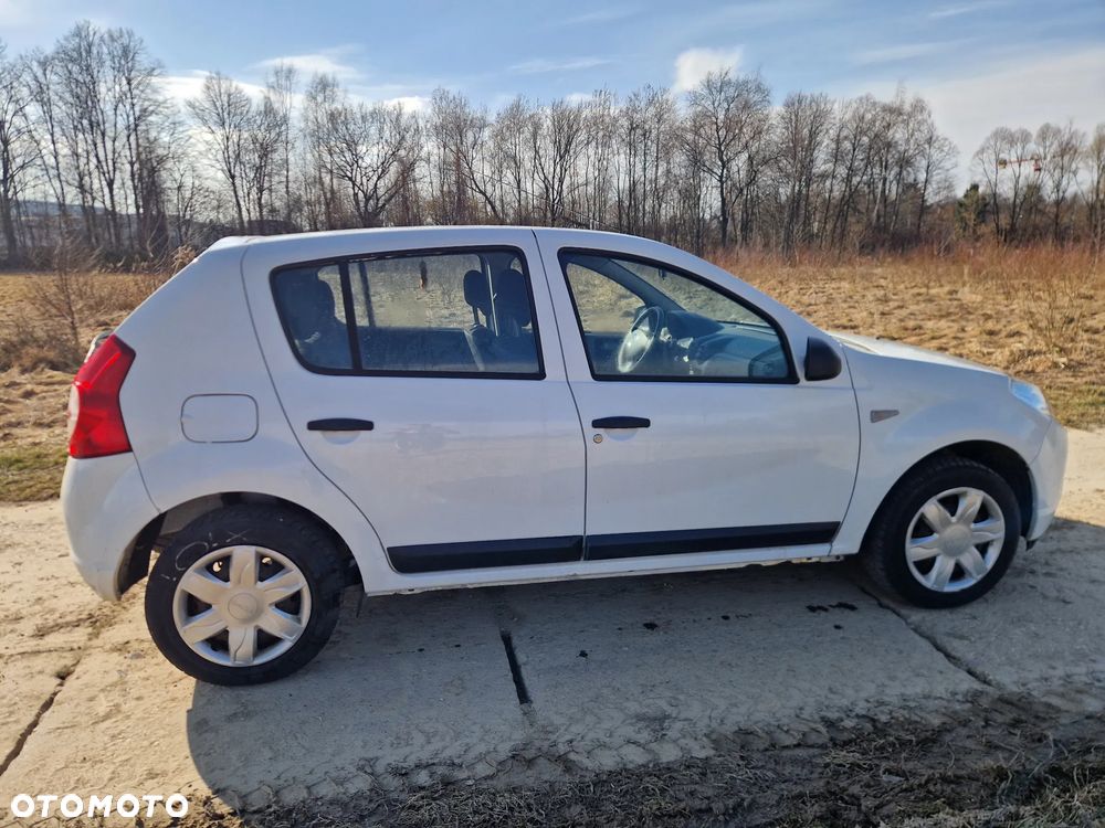 Dacia Sandero - 11