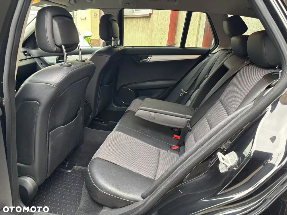 Mercedes-Benz Klasa C 200 CDI BlueEff Avantgarde - 11