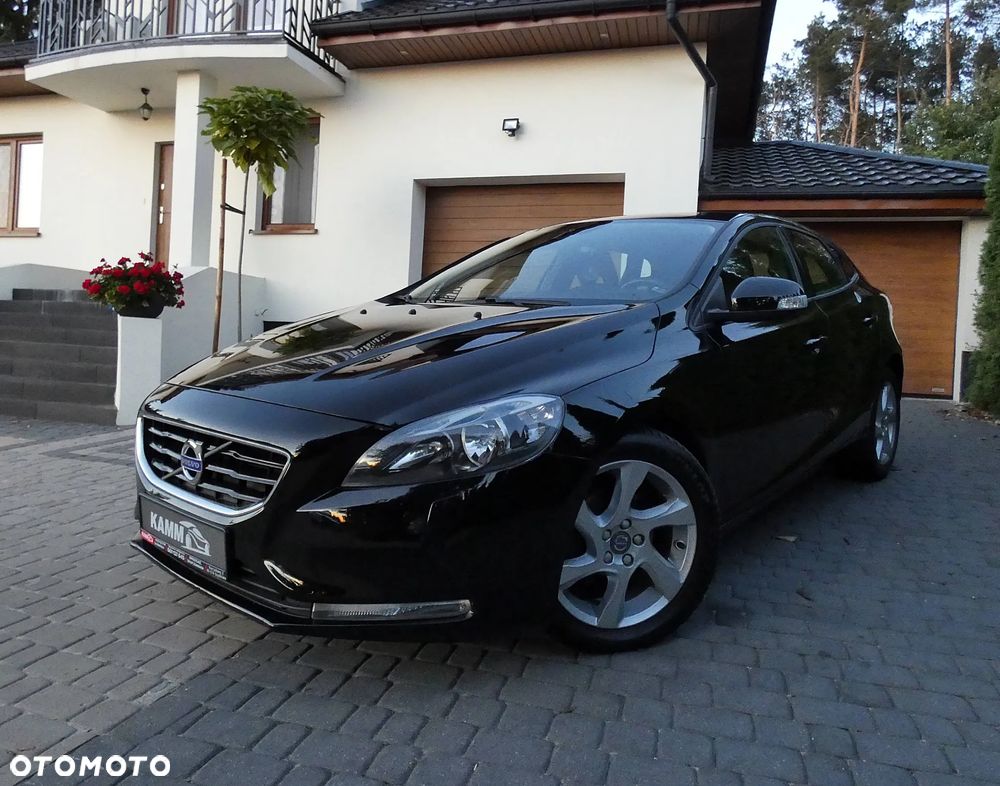 Volvo V40 D3 Drive-E Momentum - 17