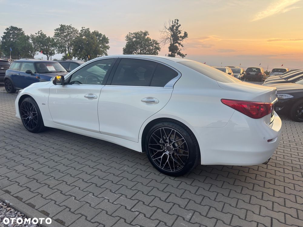 Infiniti Q50 2.0t Premium Executive - 16