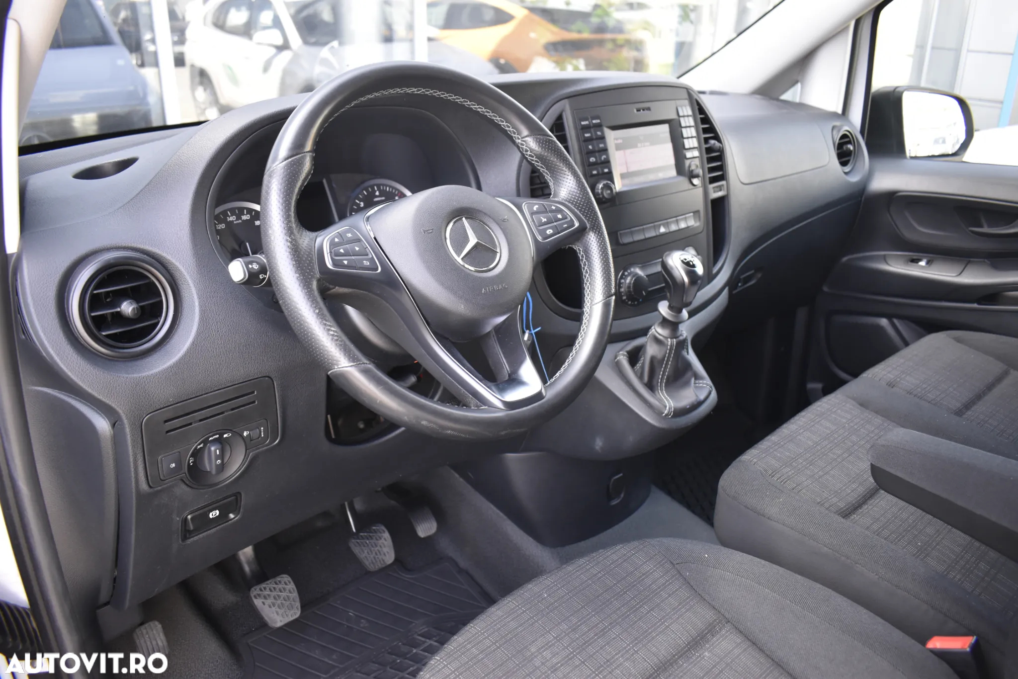Mercedes-Benz Vito Furgon 114 CDI FWD Long - 24