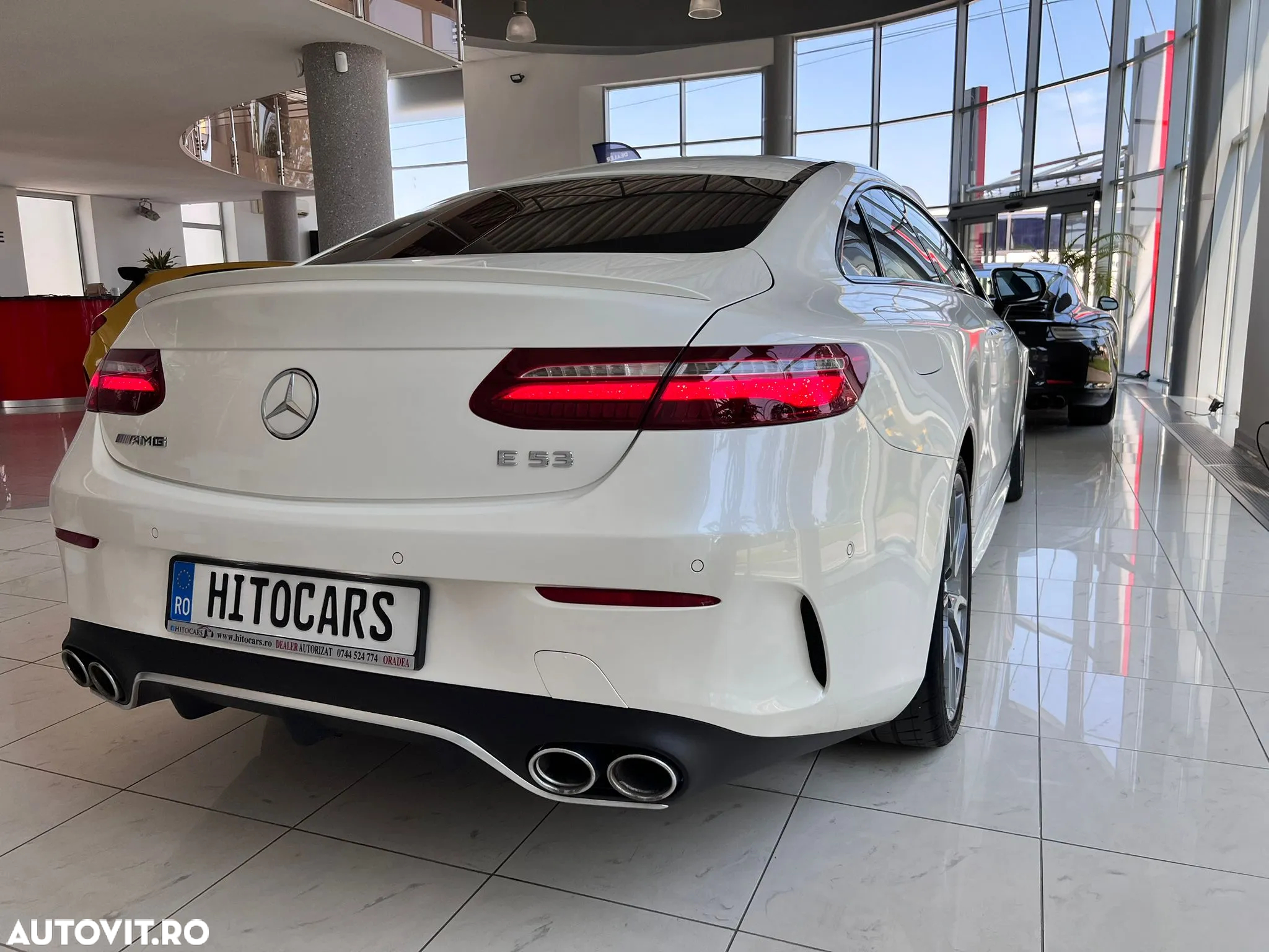 Mercedes-Benz E - 4