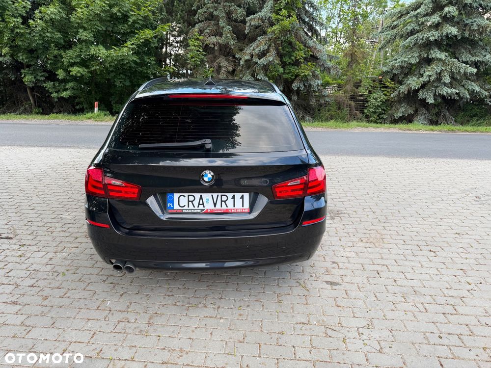 BMW Seria 5 525d - 5