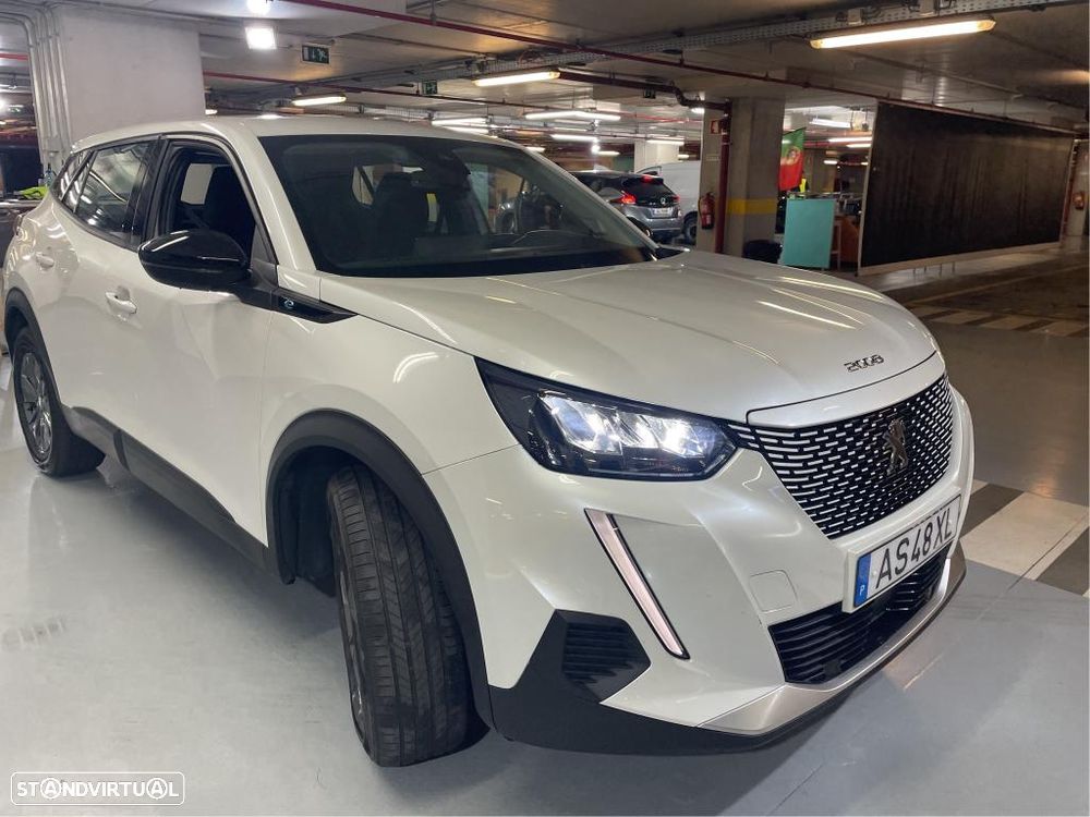 Peugeot e-2008 50 kWh Active Pack — fotografia 4