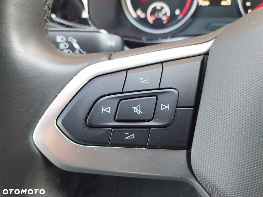 Volkswagen Multivan - 22