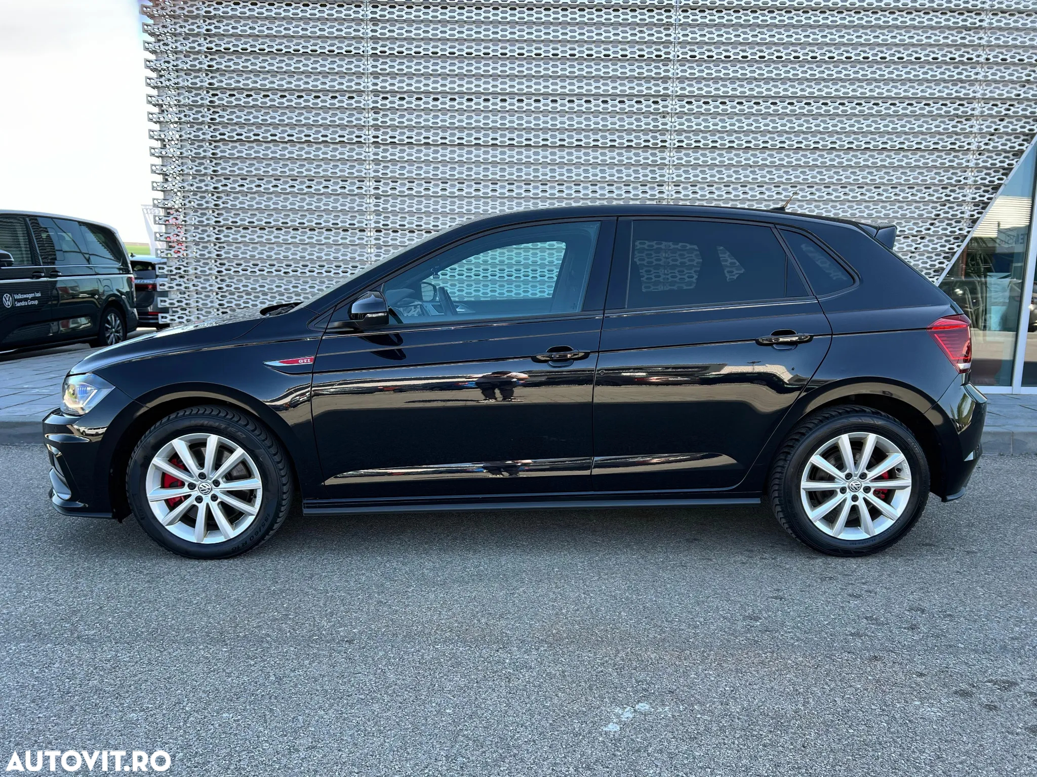 Volkswagen Polo 2.0 TSI DSG GTI - 6