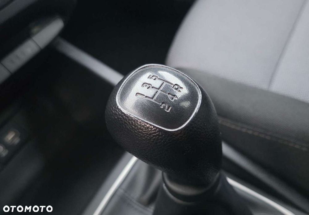 Hyundai i20 - 19