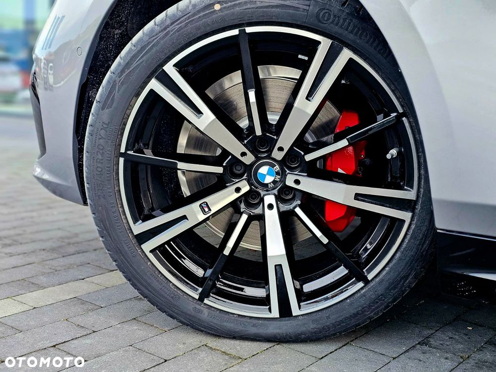 BMW Seria 5 520d xDrive mHEV - 15