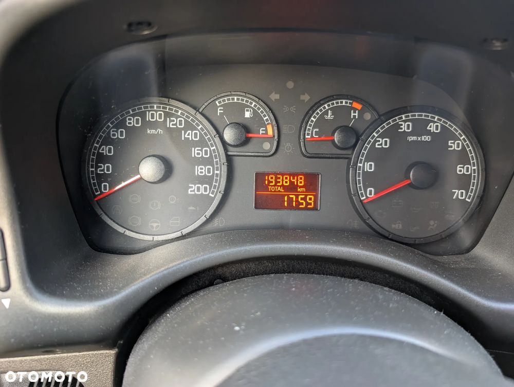 Fiat Punto 1.2 8V Active - 12