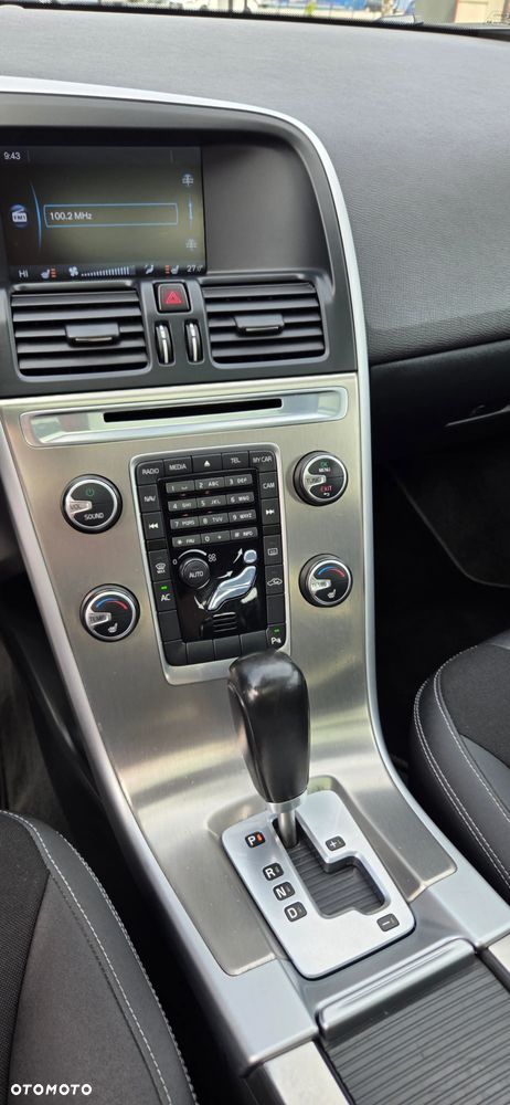 Volvo XC 60 D4 Geartronic Momentum - 26