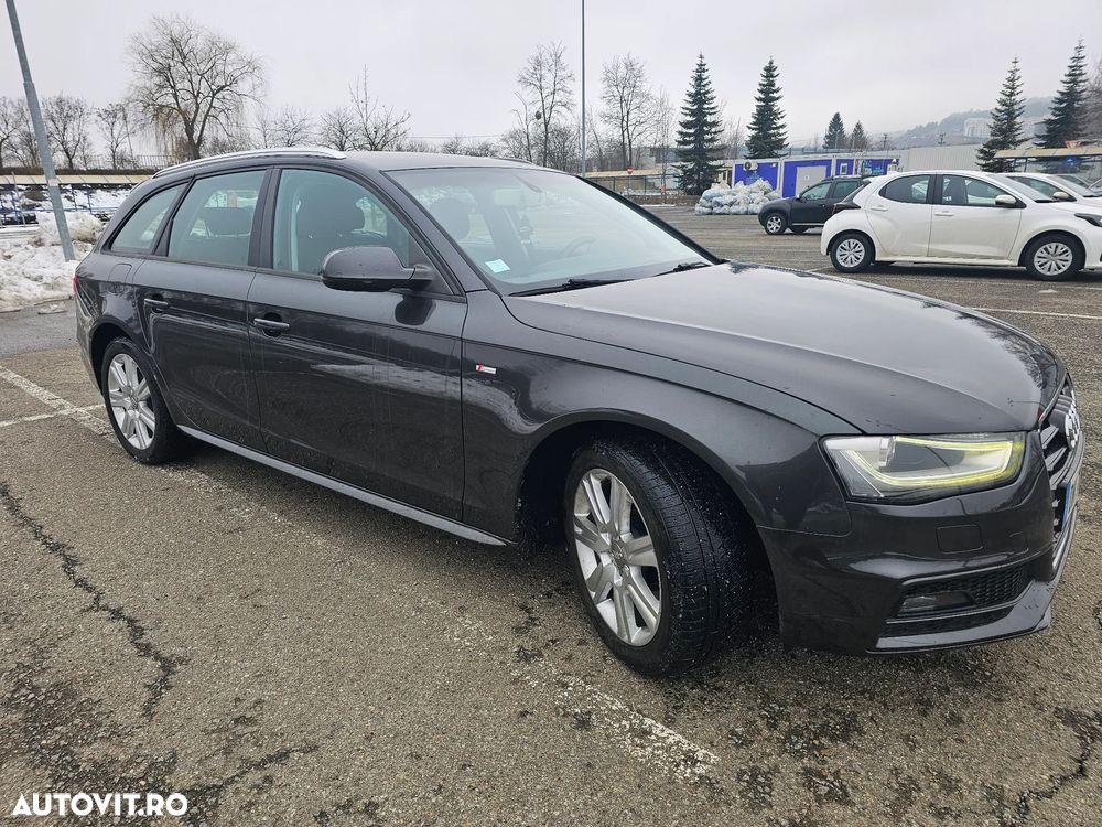 Audi A4 2.0 TDI DPF S line Sportpaket - 16
