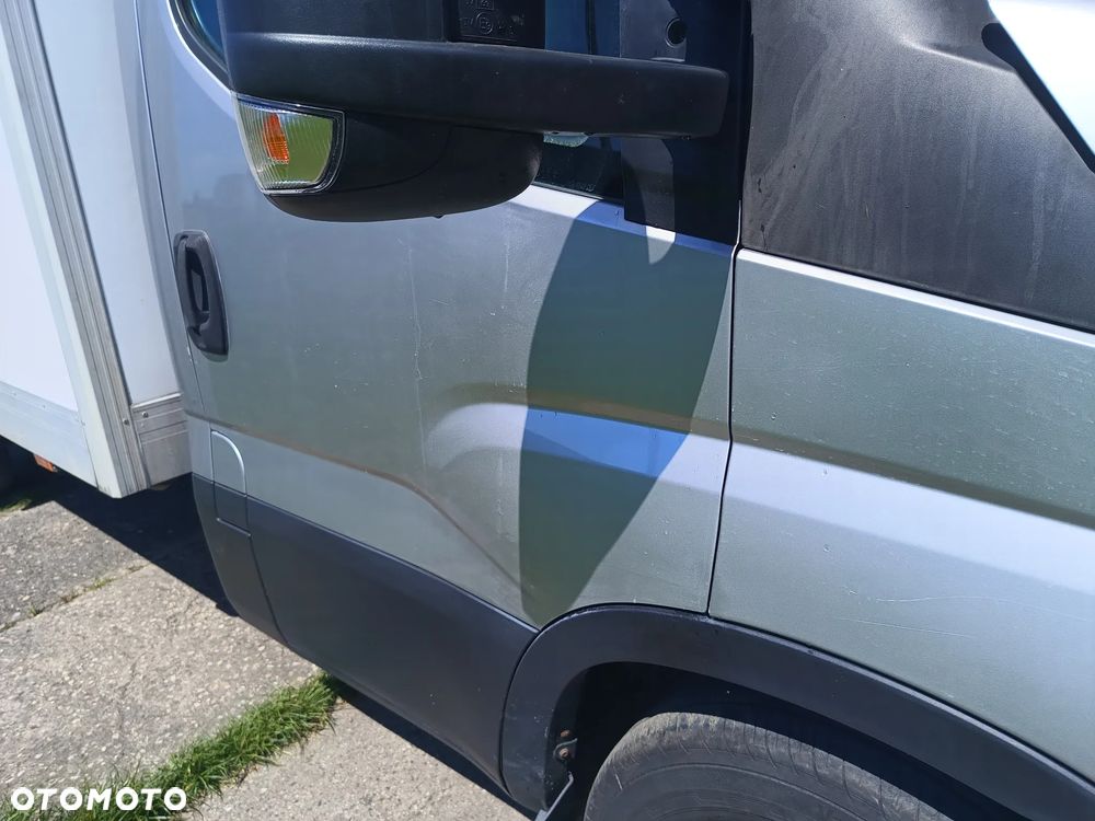 Iveco Daily 35s17 KONTENER+WINDA (udźwig 750kg) 3.0 diesel 170 kM automat 2014 WEBASTO, KAMERA COFANIA, GOTOWY DO PRACY! - 16