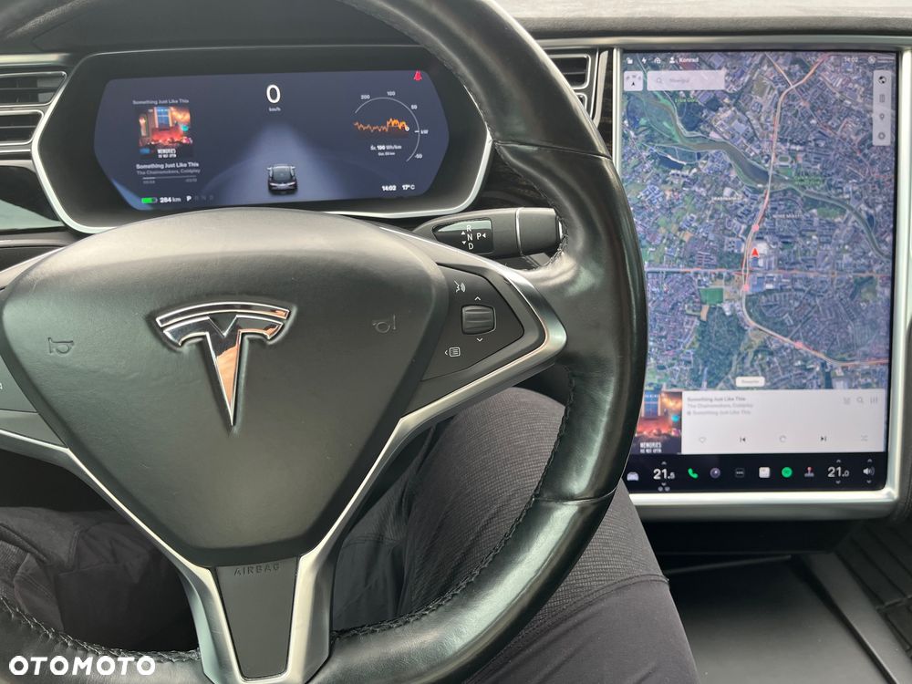 Tesla Model S - 15