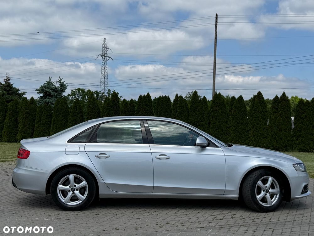 Audi A4 Limousine - 17